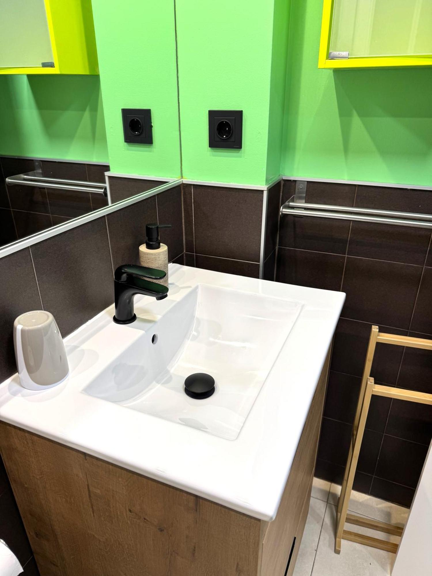Apartamento Candalex En Малага Екстериор снимка
