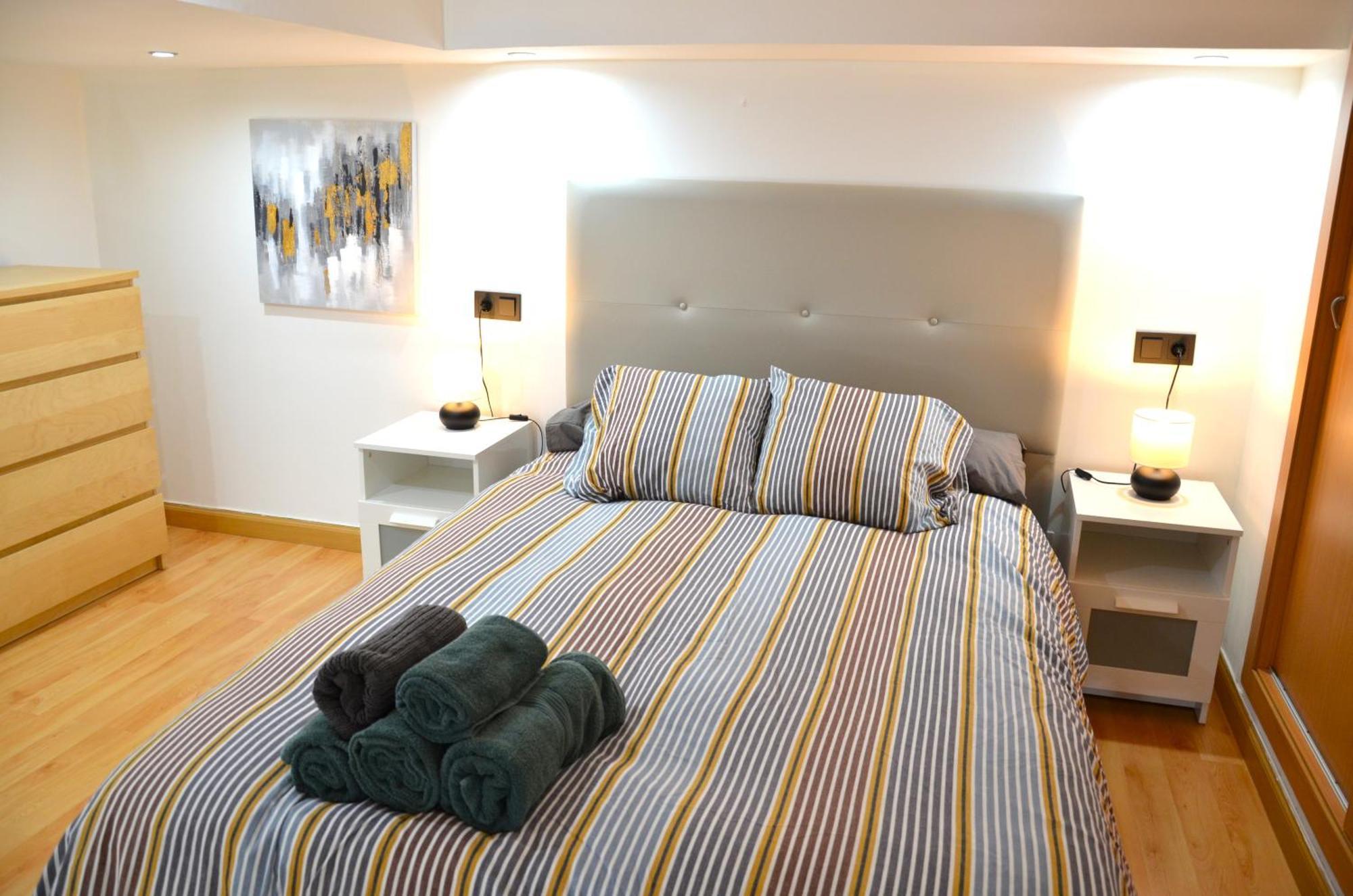 Apartamento Candalex En Малага Екстериор снимка