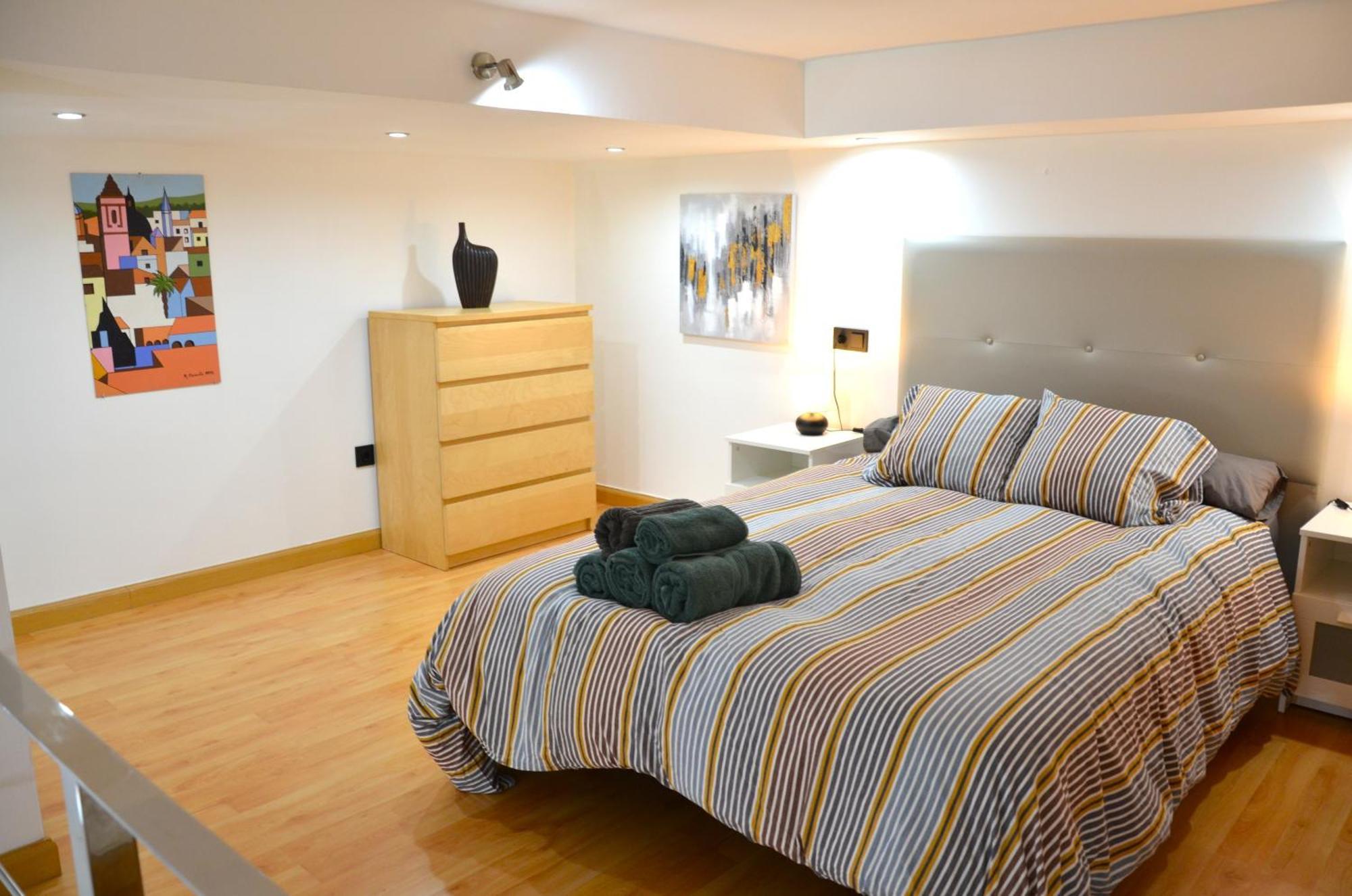 Apartamento Candalex En Малага Екстериор снимка